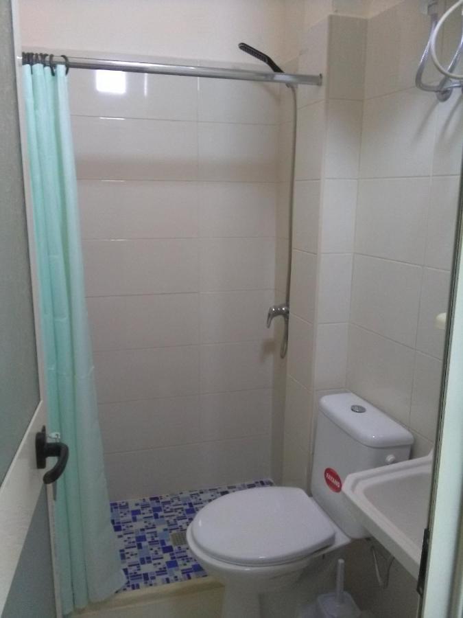 Vila Sula Guesthouse Durres Bagian luar foto